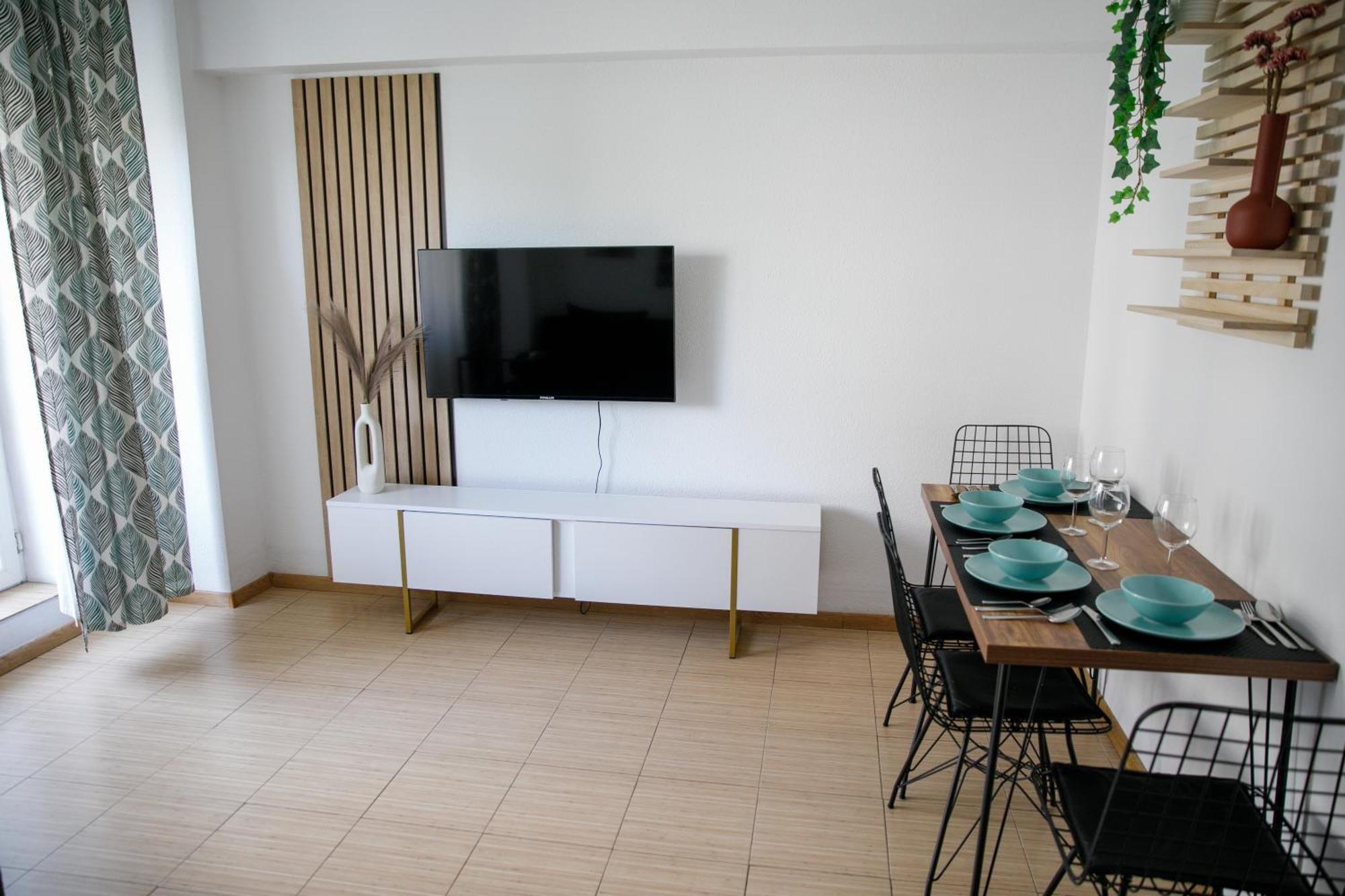 Color Apartments Corneliu Coposu No3 Bucareste Exterior foto