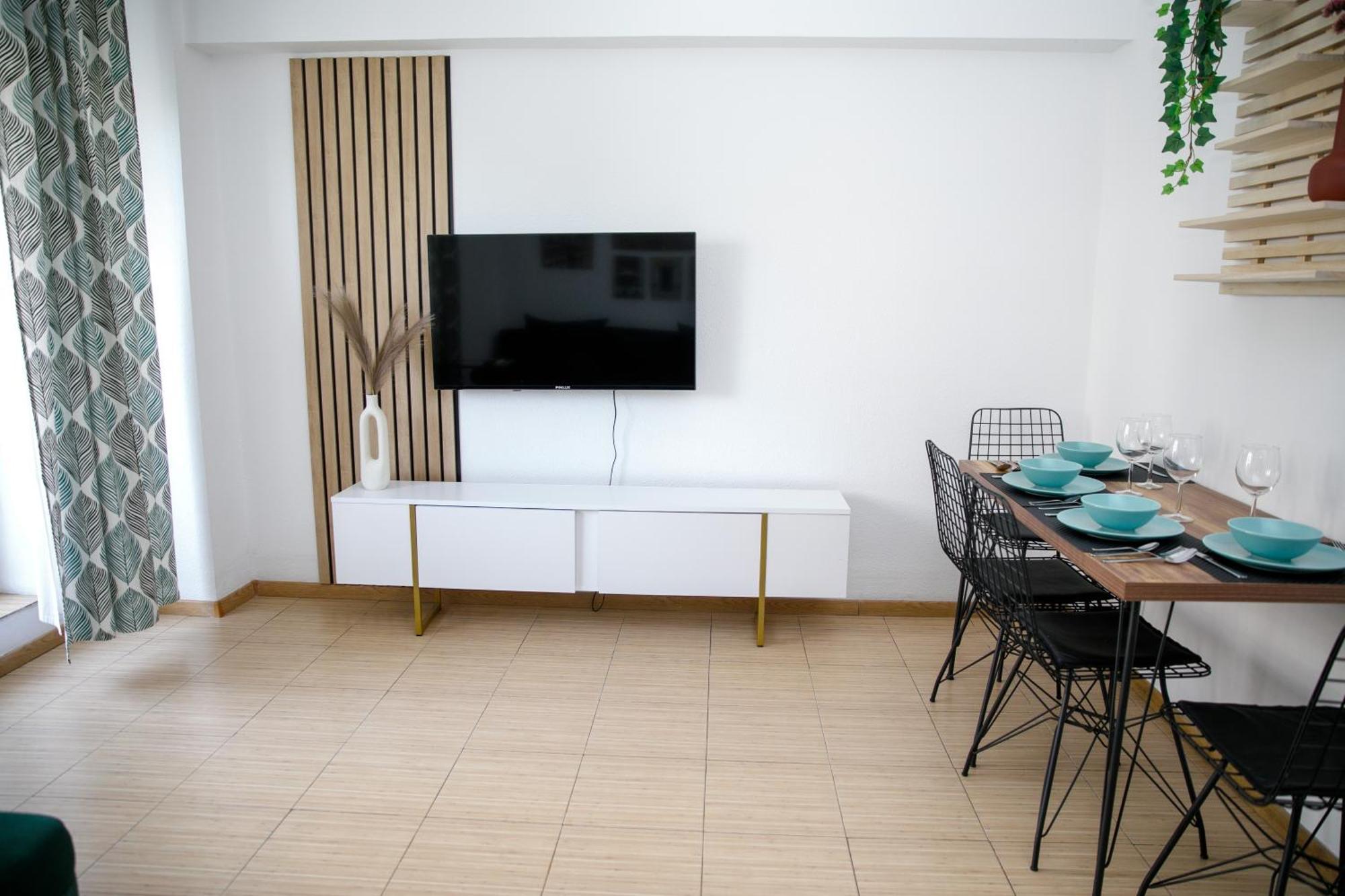 Color Apartments Corneliu Coposu No3 Bucareste Exterior foto